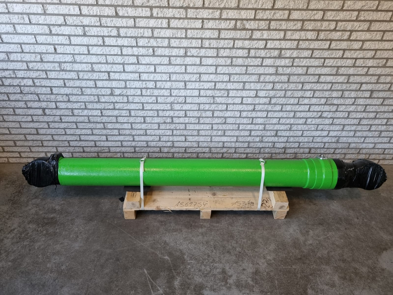 Sennebogen 870 Cylinder - Гидравлический цилиндр для Перегружателей: фото 1 Sennebogen 870 Cylinder - Гидравлический цилиндр для Перегружателей: фото 1