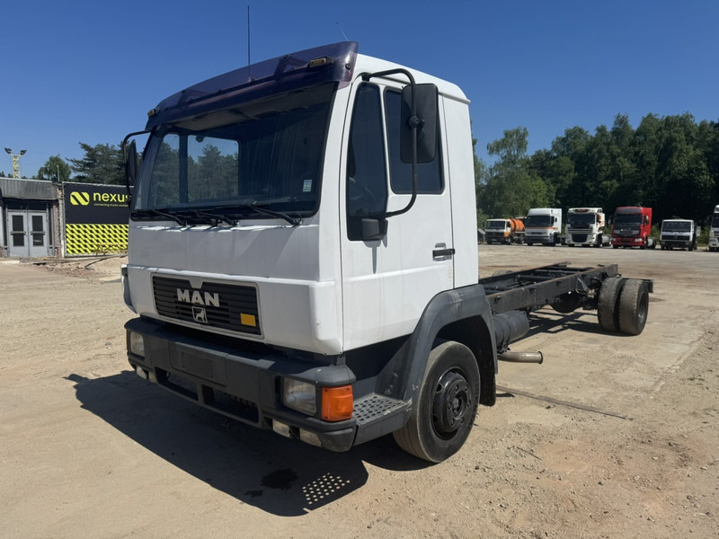 MAN 12.224 (MANUAL GEARBOX / EURO 2 / BELGIAN TRUCK IN GOOD CONDITION !!!) - Грузовик-шасси: фото 2 MAN 12.224 (MANUAL GEARBOX / EURO 2 / BELGIAN TRUCK IN GOOD CONDITION !!!) - Грузовик-шасси: фото 2