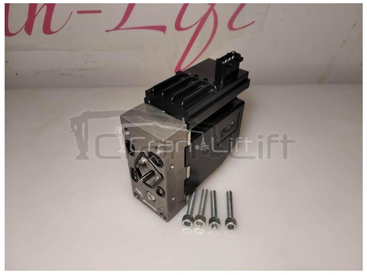 Elektrozawór Danfoss 157B4734 Proporcjonalny 11177348 - Гидравлический клапан для Кранов-манипуляторов: фото 1 Elektrozawór Danfoss 157B4734 Proporcjonalny 11177348 - Гидравлический клапан для Кранов-манипуляторов: фото 1