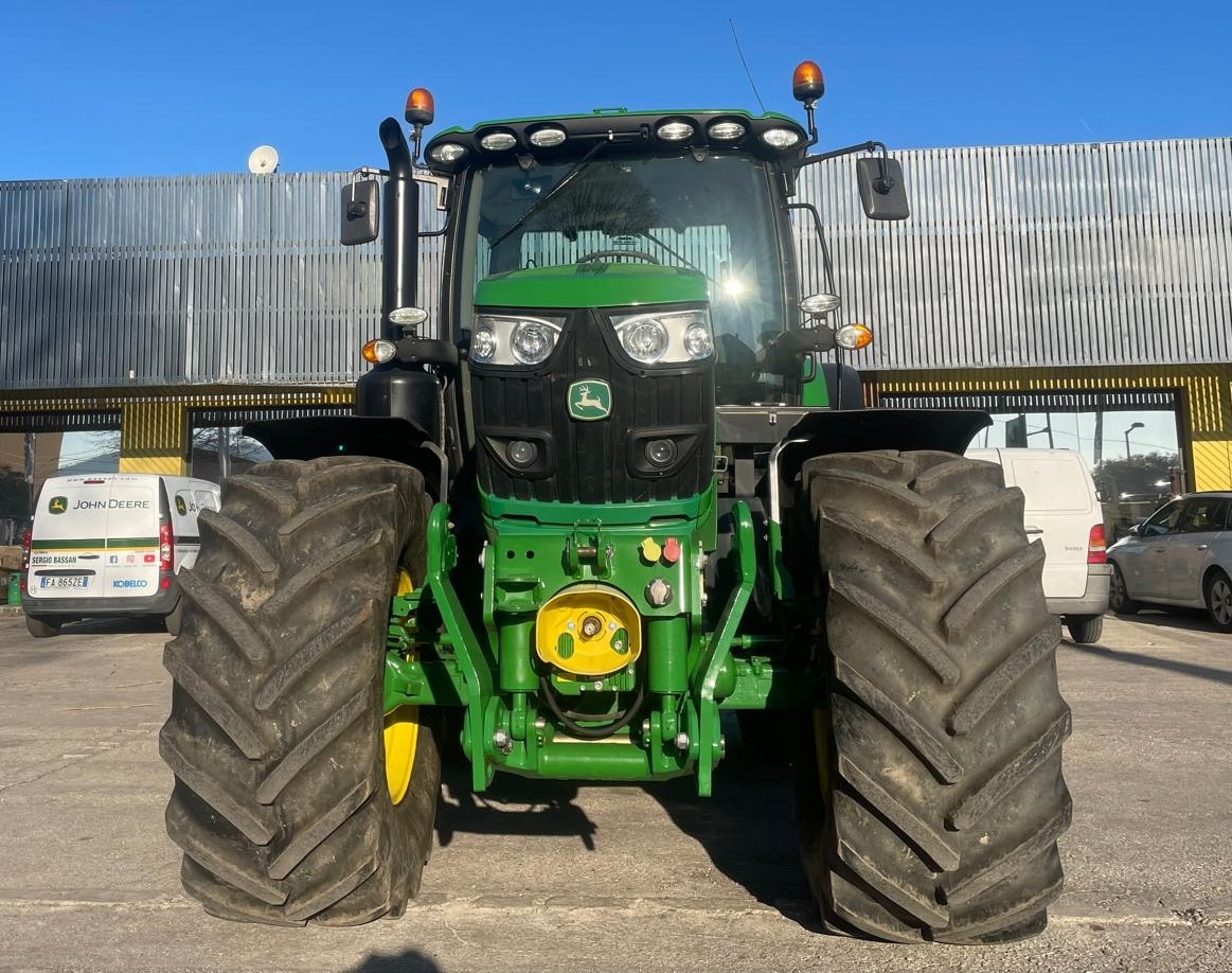 JOHN DEERE 6145 R - Трактор: фото 2 JOHN DEERE 6145 R - Трактор: фото 2