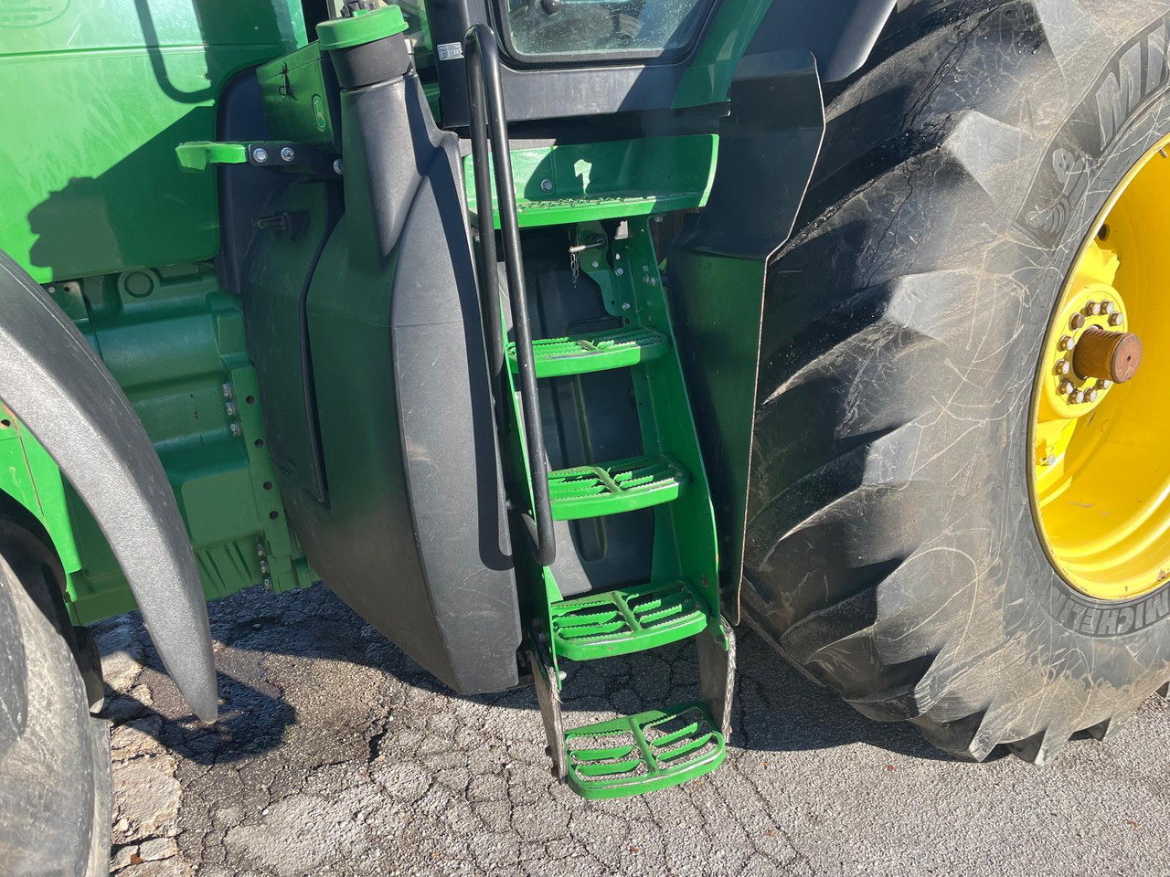 JOHN DEERE 8370 R - Трактор: фото 5 JOHN DEERE 8370 R - Трактор: фото 5