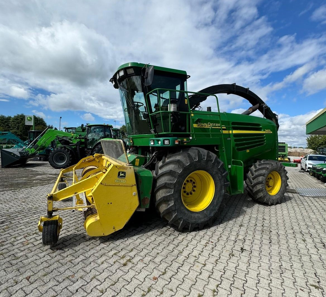 JOHN DEERE TRINCIA 7400 - Кормоуборочный комбайн: фото 1 JOHN DEERE TRINCIA 7400 - Кормоуборочный комбайн: фото 1