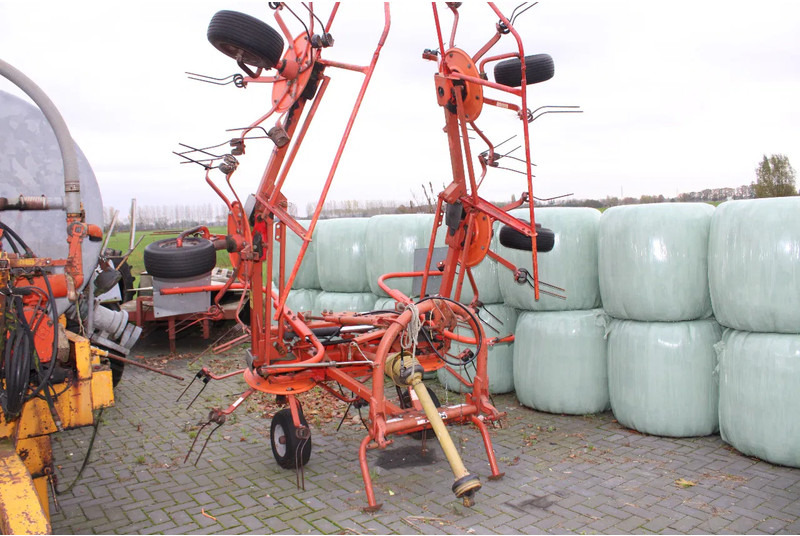 Fella 680 en diverse machines - Сеноворошилка: фото 1 Fella 680 en diverse machines - Сеноворошилка: фото 1