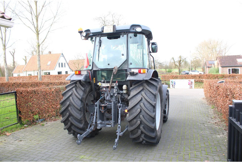 Massey Ferguson 3625 - Трактор: фото 4 Massey Ferguson 3625 - Трактор: фото 4