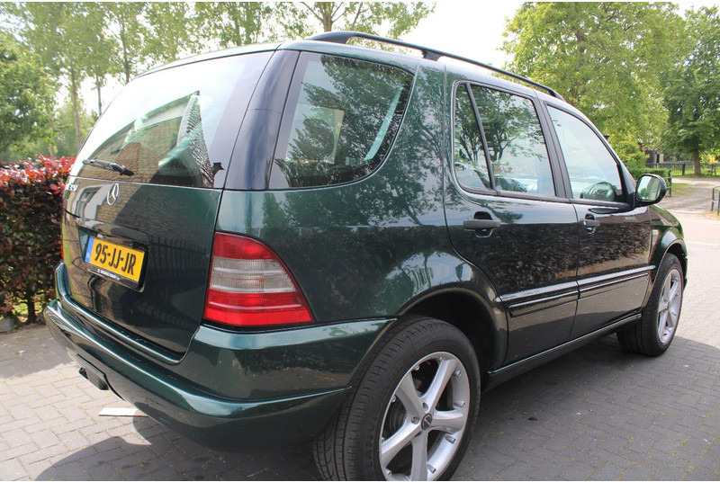 Mercedes-Benz M-Klasse ML 320 - Внедорожник: фото 4 Mercedes-Benz M-Klasse ML 320 - Внедорожник: фото 4