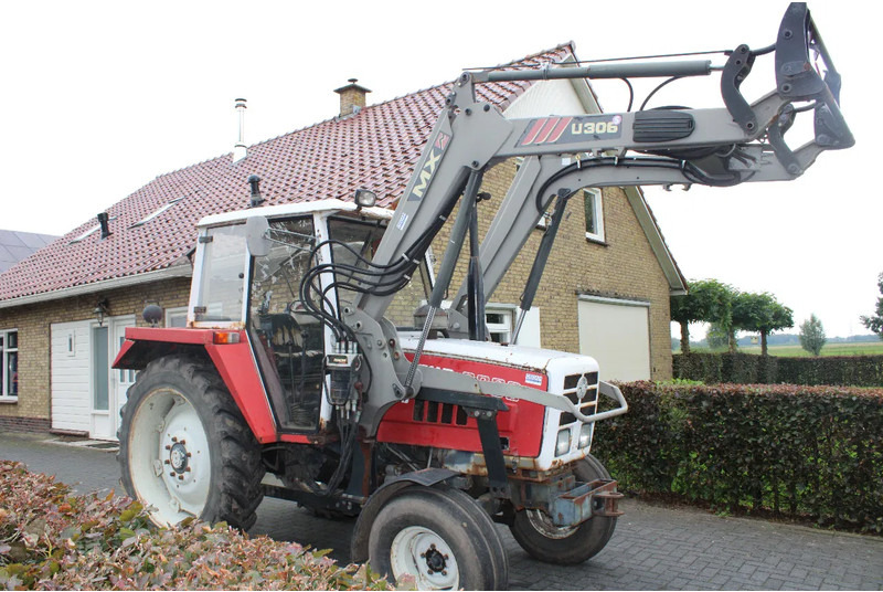 Steyr 8080 met voorlader - Трактор: фото 1 Steyr 8080 met voorlader - Трактор: фото 1