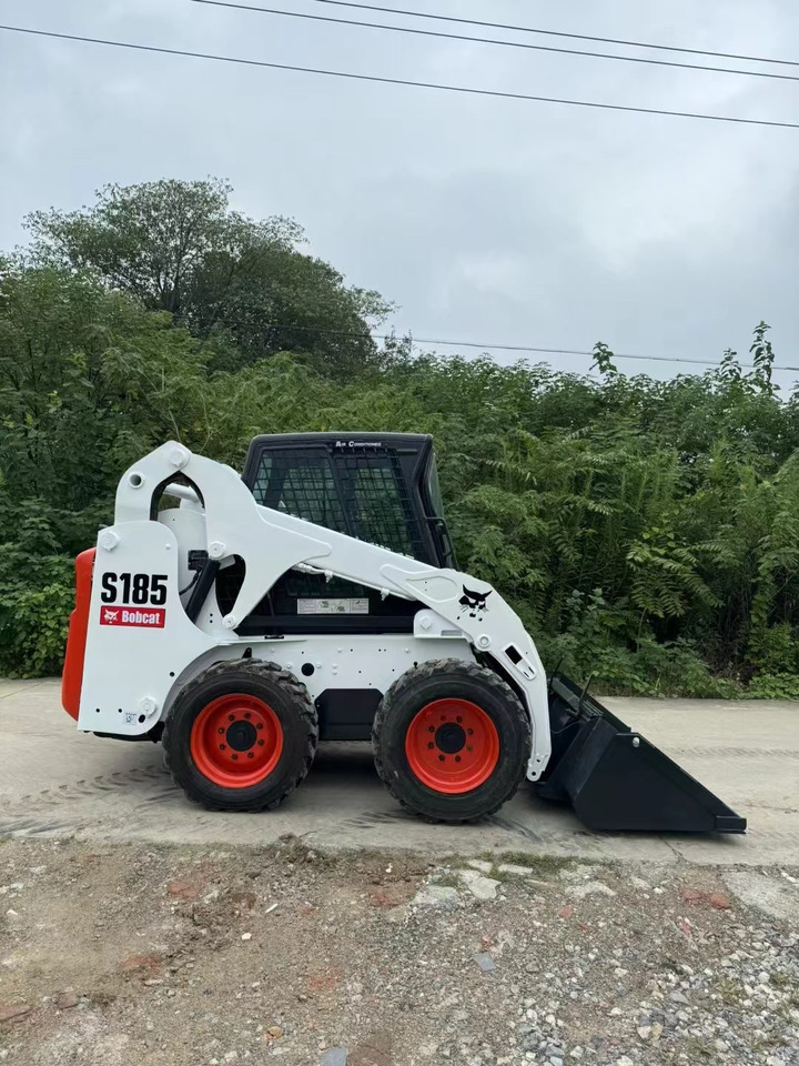 BOBCAT S185 - Мини-погрузчик с бортовым поворотом: фото 2 BOBCAT S185 - Мини-погрузчик с бортовым поворотом: фото 2