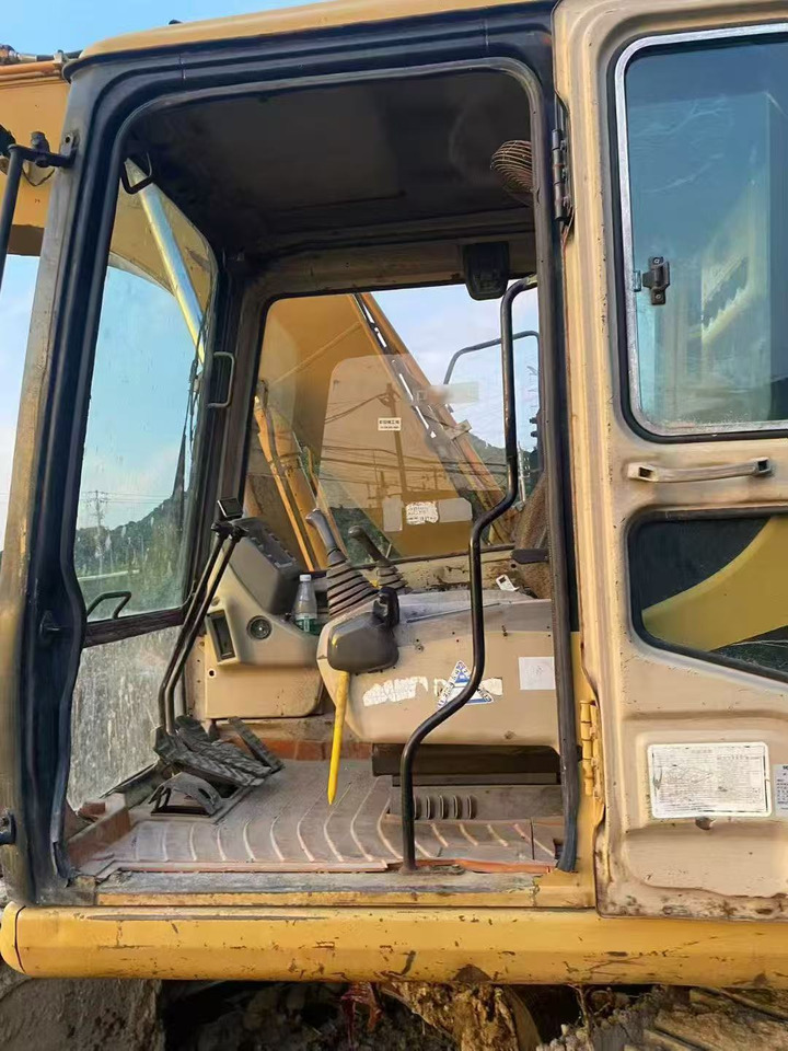 CATERPILLAR 312B - Экскаватор: фото 5 CATERPILLAR 312B - Экскаватор: фото 5