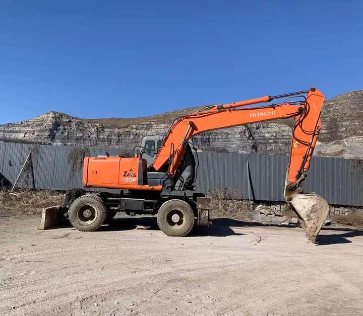 HITACHI ZX300 Excavator, Original Japan Surplus Hitachi ZX300 for Sale - Экскаватор: фото 3 HITACHI ZX300 Excavator, Original Japan Surplus Hitachi ZX300 for Sale - Экскаватор: фото 3