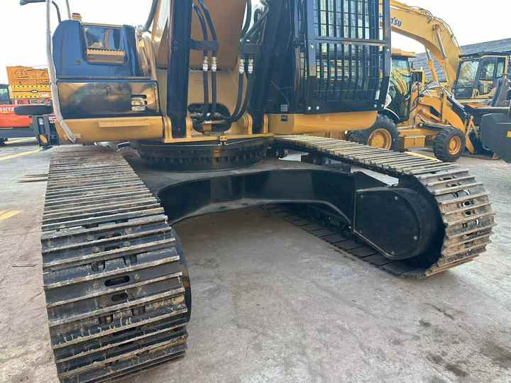 ON SALE Construction Machinery Used Excavator CAT336 in Hefei Used Caterpillar CAT336 Excavator MADE in JAPAN - Экскаватор: фото 3 ON SALE Construction Machinery Used Excavator CAT336 in Hefei Used Caterpillar CAT336 Excavator MADE in JAPAN - Экскаватор: фото 3