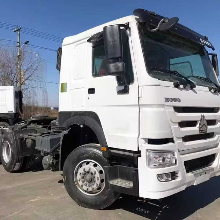Used HOWO Truck Head Semi-trailer Head Trailer Head - Тягач: фото 1 Used HOWO Truck Head Semi-trailer Head Trailer Head - Тягач: фото 1