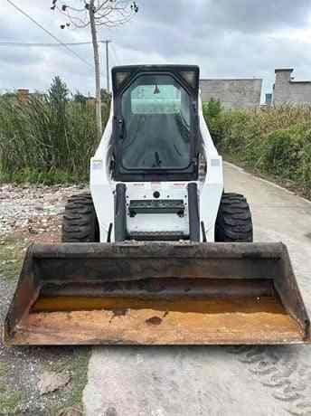 USED BOBCAT S300 Skid-steer Loader with Very Good Performance Is for Sale at a Low Price. S160/s185/s220/330 in Stock - Мини-погрузчик с бортовым поворотом: фото 5 USED BOBCAT S300 Skid-steer Loader with Very Good Performance Is for Sale at a Low Price. S160/s185/s220/330 in Stock - Мини-погрузчик с бортовым поворотом: фото 5
