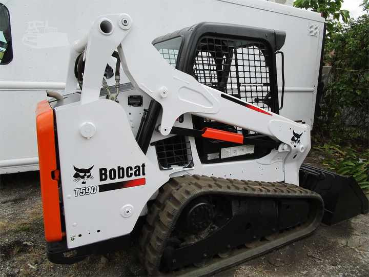 Used Bobcat T590 Used Skid Steer Loader with Good Condition for Sale S160 S185 S300 S330 T590 3T 4T 5T 2T - Мини-погрузчик с бортовым поворотом: фото 4 Used Bobcat T590 Used Skid Steer Loader with Good Condition for Sale S160 S185 S300 S330 T590 3T 4T 5T 2T - Мини-погрузчик с бортовым поворотом: фото 4