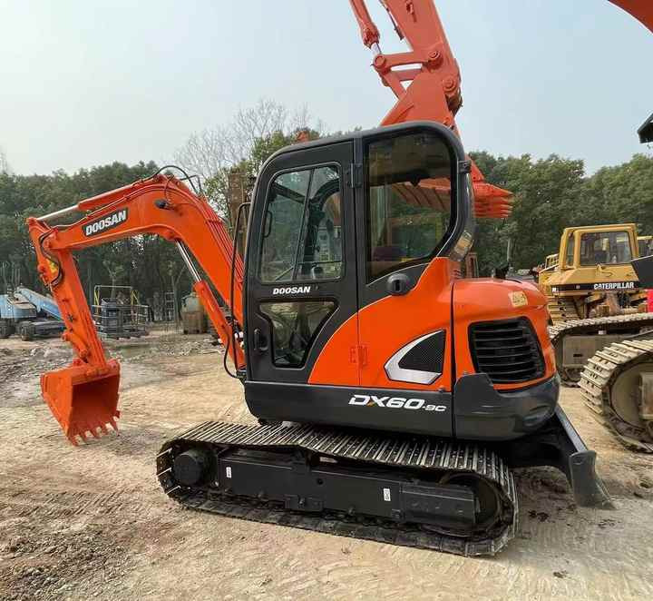 Used Doosan DX60-9c Excavator | Low Hours | Robust Undercarriage | Global Shipping | Discounted Price - Экскаватор: фото 4 Used Doosan DX60-9c Excavator | Low Hours | Robust Undercarriage | Global Shipping | Discounted Price - Экскаватор: фото 4
