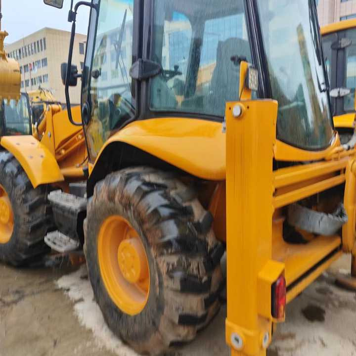 Used Heavy Construction Equipment Original Jcb 4cx Second Hand Backhoe Loader Used Machine Hot Sale - Экскаватор-погрузчик: фото 2 Used Heavy Construction Equipment Original Jcb 4cx Second Hand Backhoe Loader Used Machine Hot Sale - Экскаватор-погрузчик: фото 2