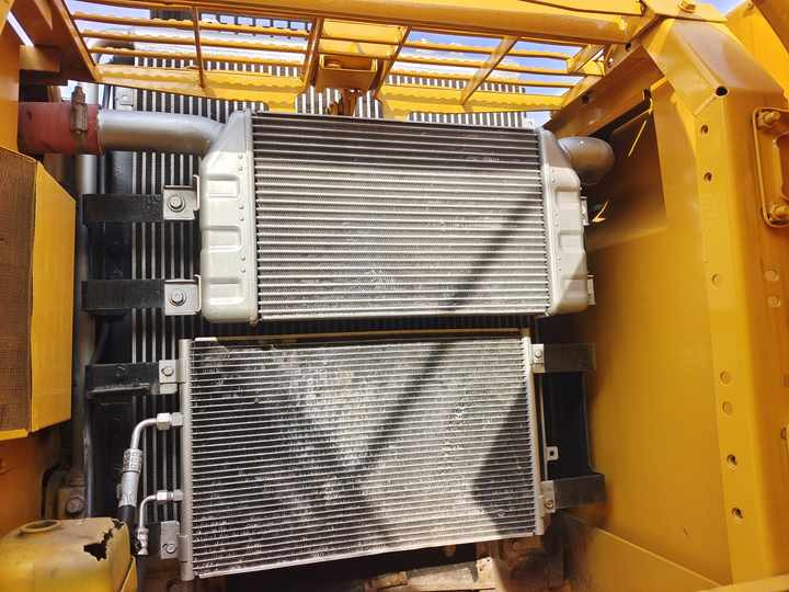 Экскаватор Used Koamtsu Pc200 Excavator for Sale  Original Japan Brand Koamstu Pc200-7 200-8 Pc220-8 Excavator for Sale [ Copy ]: фото 6