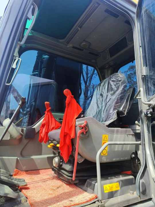 Used Korea Brand volvo Ec210 Excavator for Sale - Экскаватор: фото 5 Used Korea Brand volvo Ec210 Excavator for Sale - Экскаватор: фото 5