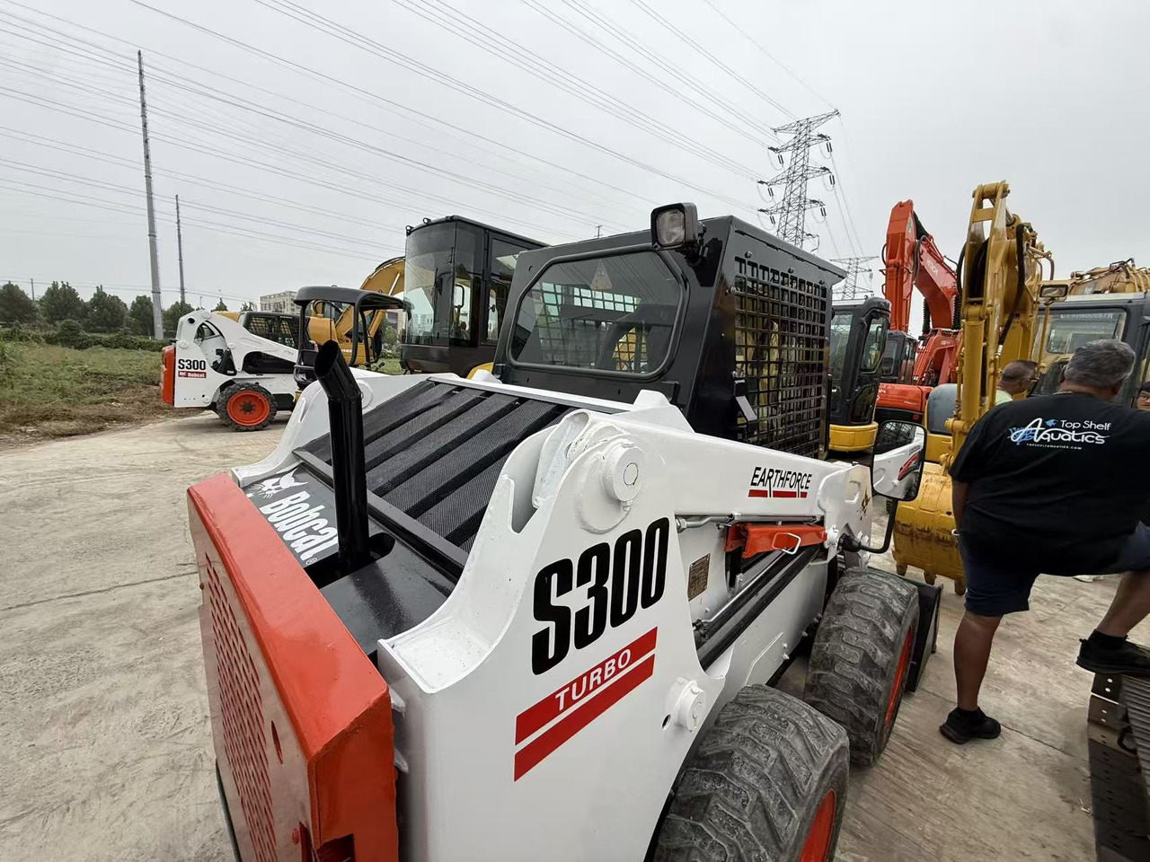 Мини-погрузчик с бортовым поворотом bobcat s300 [ Copy ] [ Copy ] [ Copy ]: фото 7