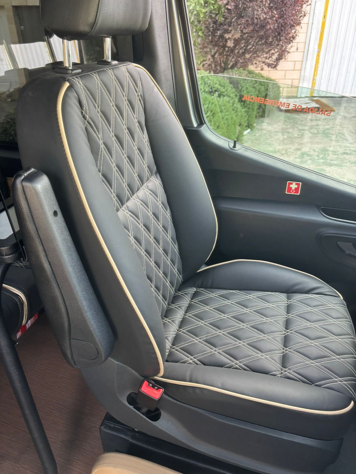 MERCEDES-BENZ SPRINTER 519 - Микроавтобус, Пассажирский фургон: фото 5 MERCEDES-BENZ SPRINTER 519 - Микроавтобус, Пассажирский фургон: фото 5