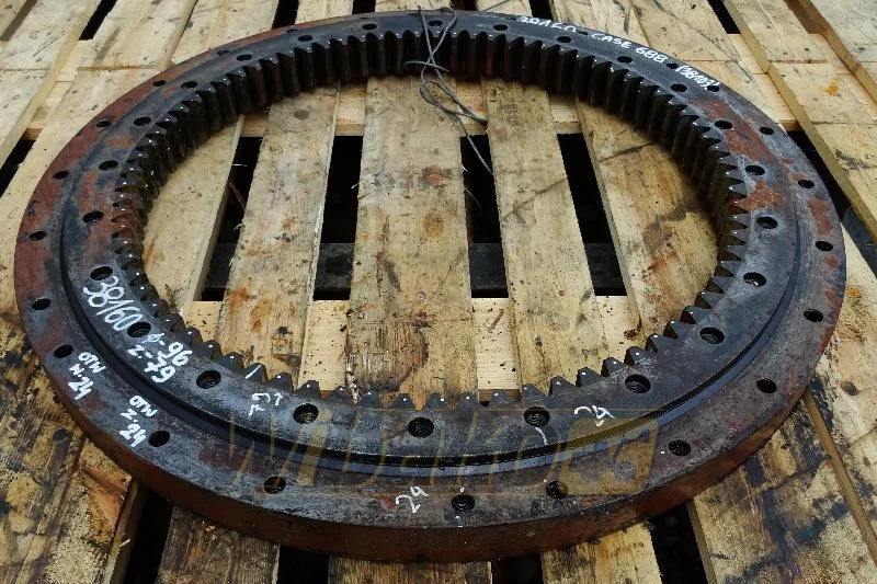 Case 688 - Поворотное кольцо для Строительной техники: фото 1 Case 688 - Поворотное кольцо для Строительной техники: фото 1