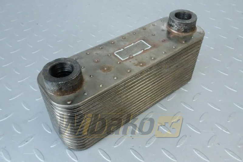 Deutz 04209932 - Масляный радиатор для Строительной техники: фото 1 Deutz 04209932 - Масляный радиатор для Строительной техники: фото 1