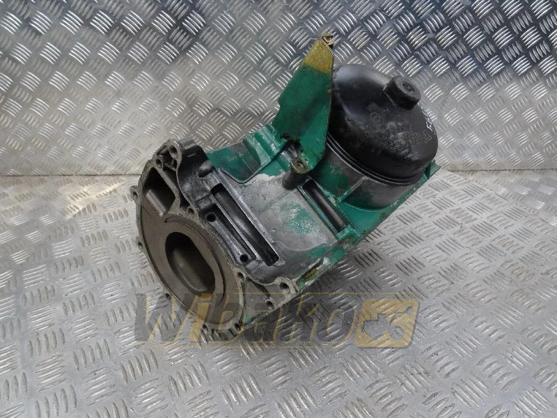 Deutz 04905719 - Масляный радиатор для Строительной техники: фото 1 Deutz 04905719 - Масляный радиатор для Строительной техники: фото 1