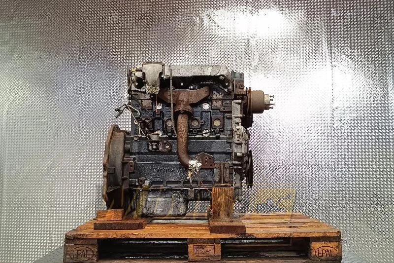 Perkins 1004-4 AA - Двигатель для Строительной техники: фото 3 Perkins 1004-4 AA - Двигатель для Строительной техники: фото 3