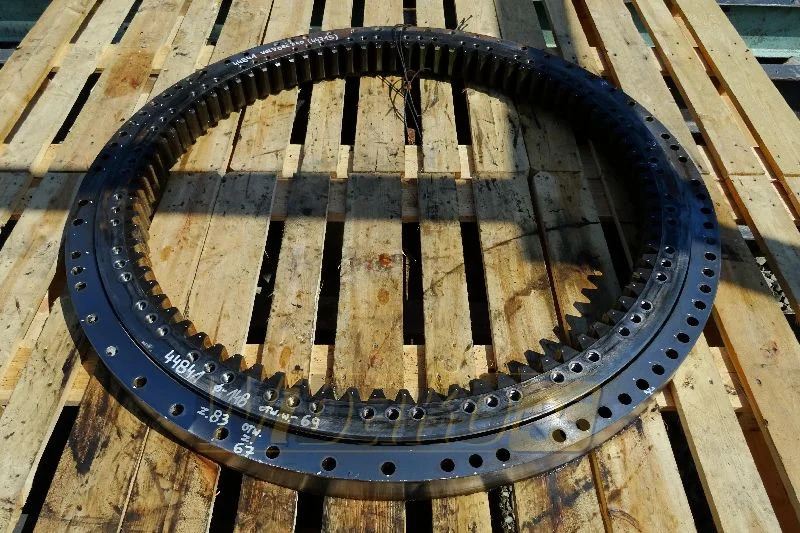 Volvo EC340 - Поворотное кольцо для Строительной техники: фото 1 Volvo EC340 - Поворотное кольцо для Строительной техники: фото 1