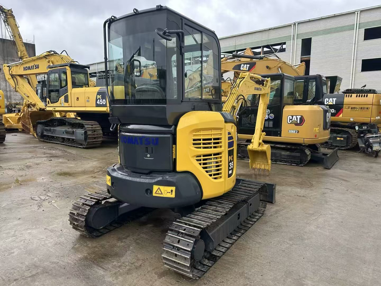 KOMATSU 35MR - Мини-экскаватор: фото 2 KOMATSU 35MR - Мини-экскаватор: фото 2