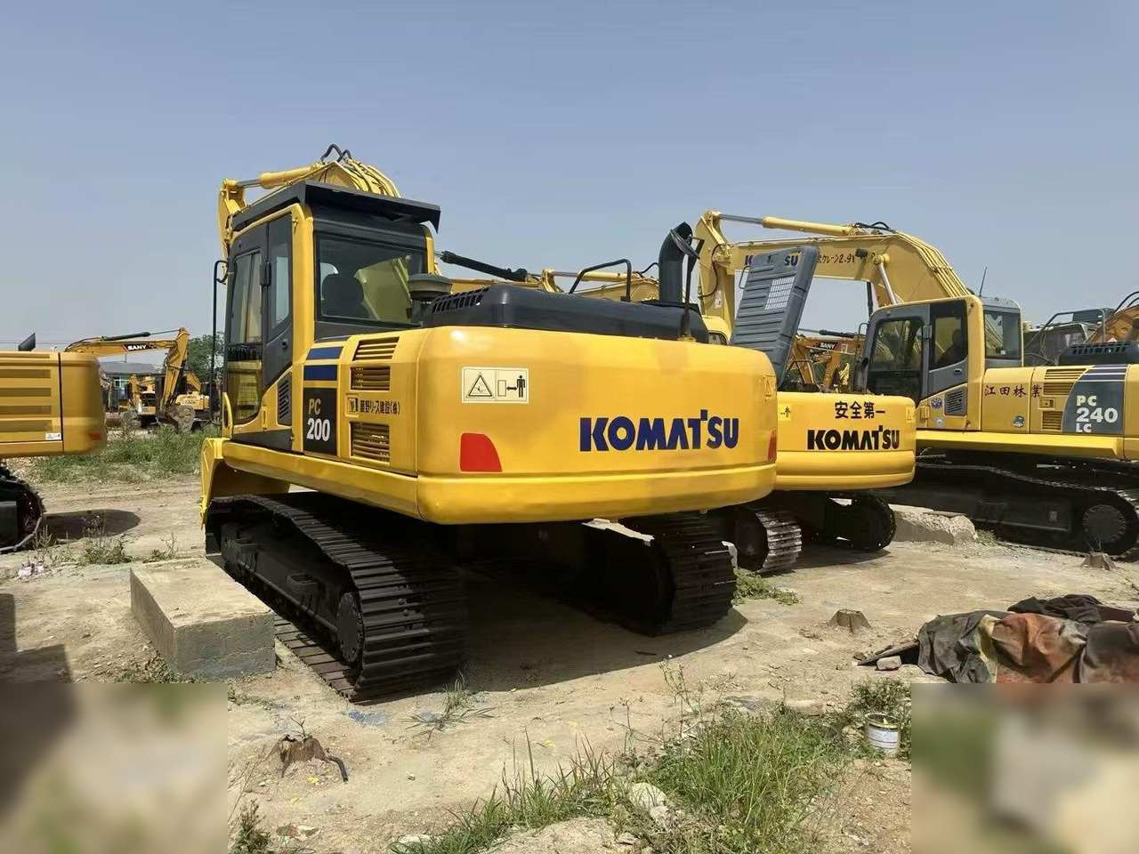 KOMATSU PC200-8 - Гусеничный экскаватор: фото 3 KOMATSU PC200-8 - Гусеничный экскаватор: фото 3