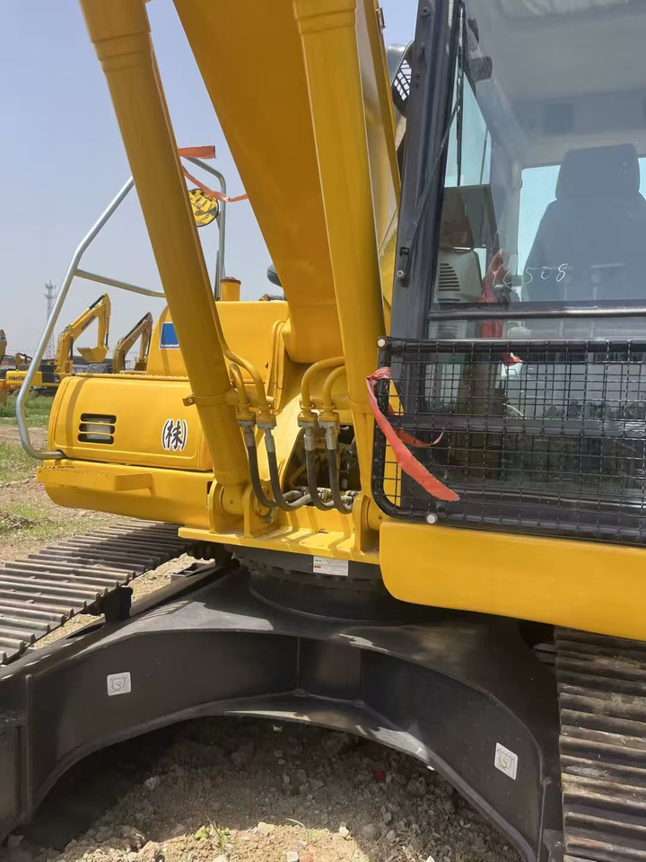 Гусеничный экскаватор KOMATSU pc200: фото 14 Гусеничный экскаватор KOMATSU pc200: фото 14