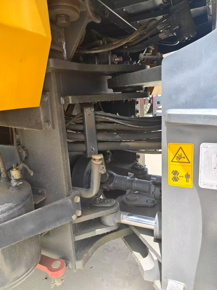 Колёсный погрузчик SDLG lw500kw: фото 11