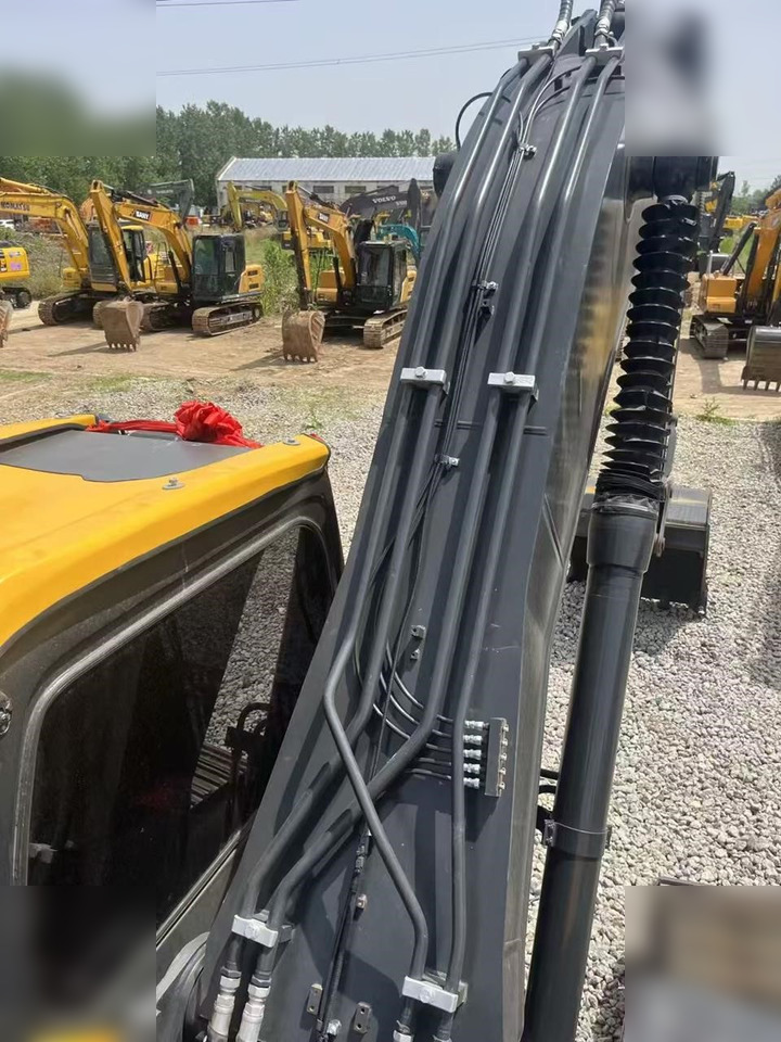 Гусеничный экскаватор VOLVO EC240: фото 6