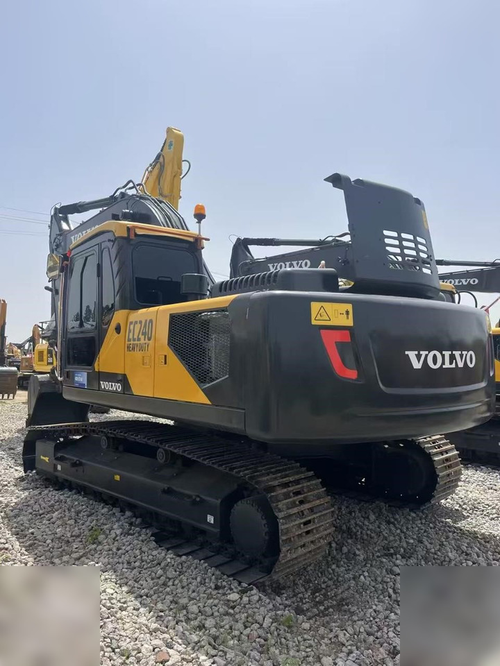 Гусеничный экскаватор VOLVO EC240: фото 10