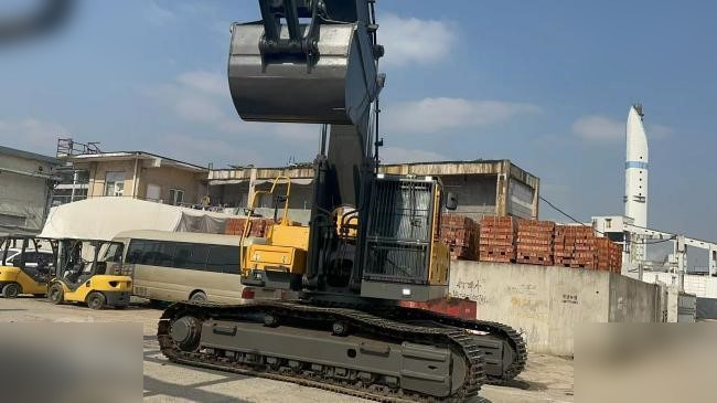 VOLVO EC480D - Гусеничный экскаватор: фото 1 VOLVO EC480D - Гусеничный экскаватор: фото 1