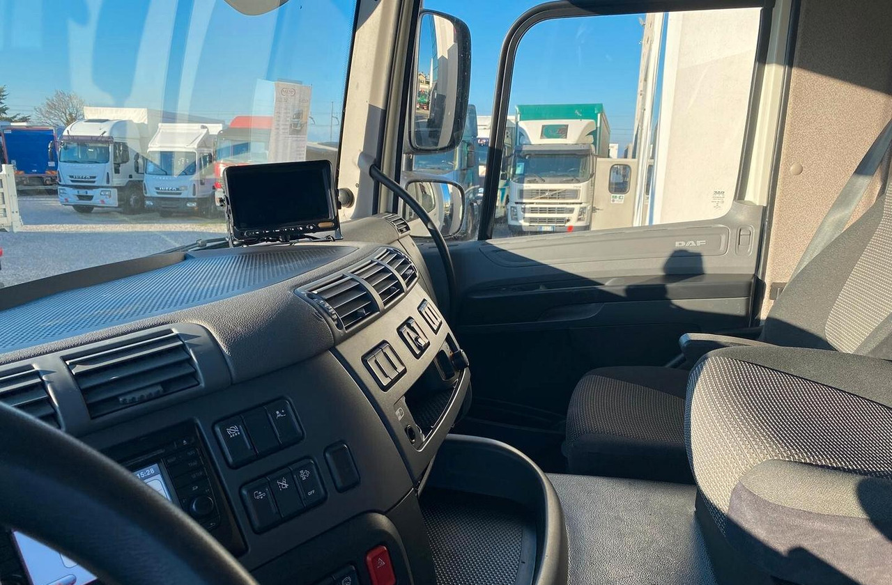 Грузовик с закрытым кузовом DAF 310 FA CASSONE E SPONDA EURO 6: фото 15