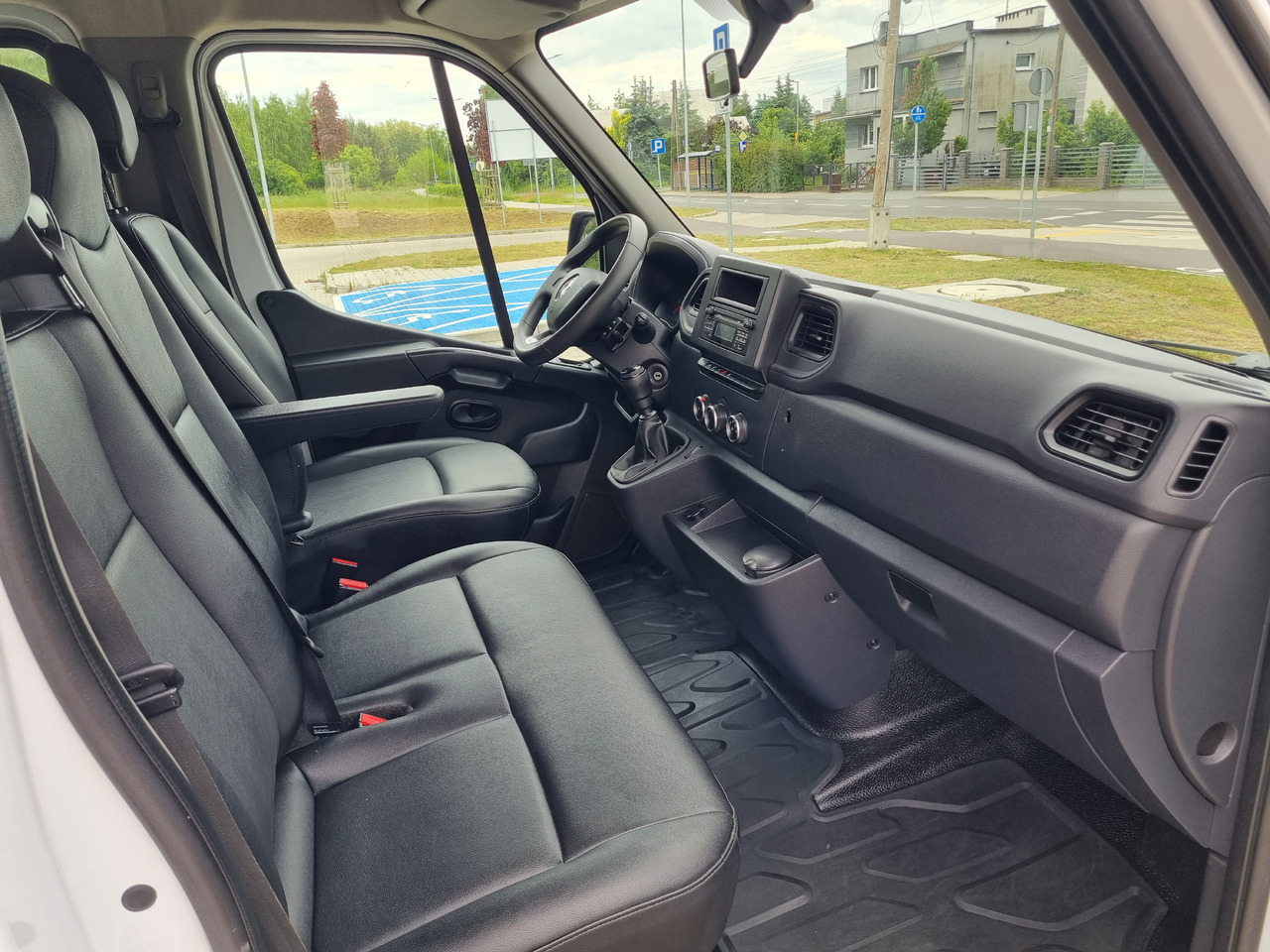 Малотоннажный бортовой грузовик RENAULT Master: фото 22