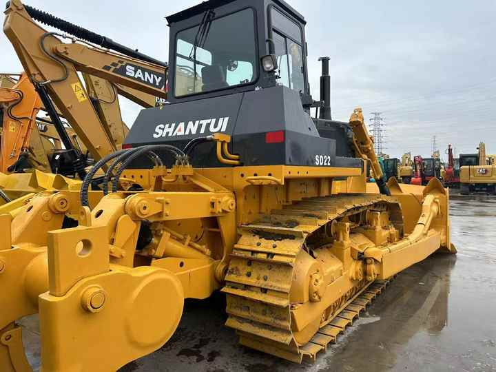 China Famous Brand Used Shantui SD22 Crawler Bulldozer Low Price Running Working Condition for Sale SD16/SD22/SD32 in Stock - Бульдозер: фото 4 China Famous Brand Used Shantui SD22 Crawler Bulldozer Low Price Running Working Condition for Sale SD16/SD22/SD32 in Stock - Бульдозер: фото 4