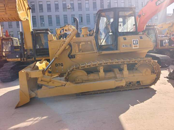 High Quality Used Caterpillar D7G2 Crawler Dozer Machinery Used Cat D5 D6g D7g D8R Bulldozer  in Stock for Sale в лизинг High Quality Used Caterpillar D7G2 Crawler Dozer Machinery Used Cat D5 D6g D7g D8R Bulldozer  in Stock for Sale: фото 6