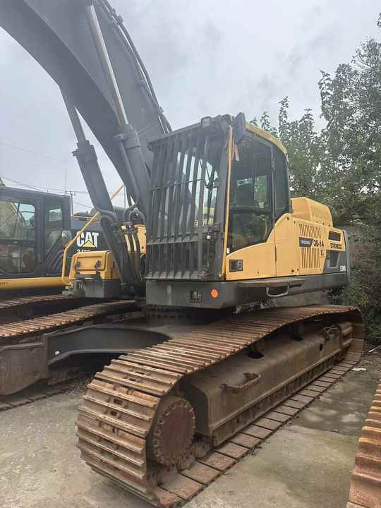 High Quality volvo EC380D Construction Machinery Low Hours Used volvo Excavator for Sale - Гусеничный экскаватор: фото 3 High Quality volvo EC380D Construction Machinery Low Hours Used volvo Excavator for Sale - Гусеничный экскаватор: фото 3