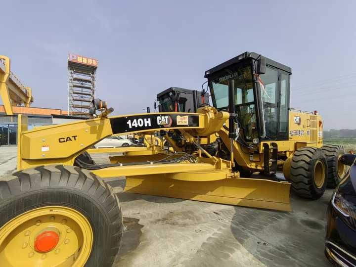 Perfect Used Cheap Caterpillar Cat 140H Grader for Sale Original 140k 140h 140g 12k Motor Grader with Cheap Price on Hot Sale - Грейдер: фото 2 Perfect Used Cheap Caterpillar Cat 140H Grader for Sale Original 140k 140h 140g 12k Motor Grader with Cheap Price on Hot Sale - Грейдер: фото 2