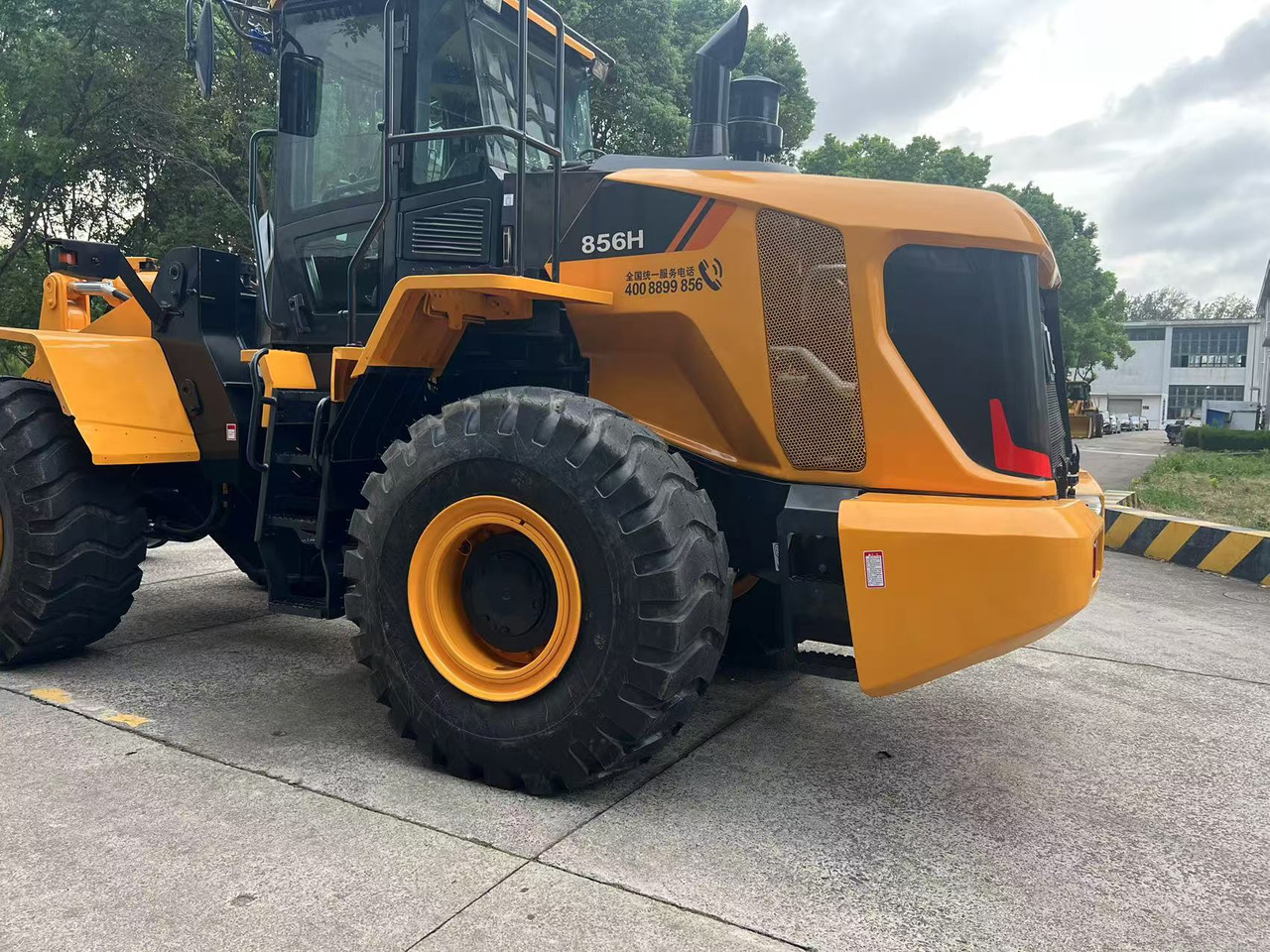 Liugong Used China Brand Wheel Loader Liugong Clg 856 Loader for Sale - Строительная техника: фото 4 Liugong Used China Brand Wheel Loader Liugong Clg 856 Loader for Sale - Строительная техника: фото 4