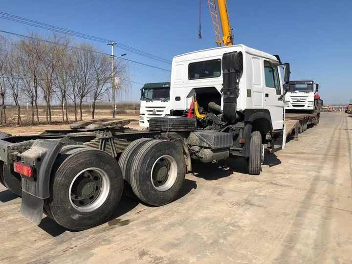 Used HOWO Truck Head Semi-trailer Head Trailer Head - Тягач: фото 4 Used HOWO Truck Head Semi-trailer Head Trailer Head - Тягач: фото 4