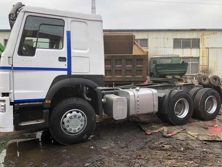 Used HOWO Truck Head Semi-trailer Head Trailer Head - Тягач: фото 3 Used HOWO Truck Head Semi-trailer Head Trailer Head - Тягач: фото 3