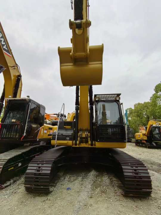 Used Digger CAT 323D2L Construction Machinery Construction Digger Used CAT 323D2L Cheap Excavator - Гусеничный экскаватор: фото 3 Used Digger CAT 323D2L Construction Machinery Construction Digger Used CAT 323D2L Cheap Excavator - Гусеничный экскаватор: фото 3