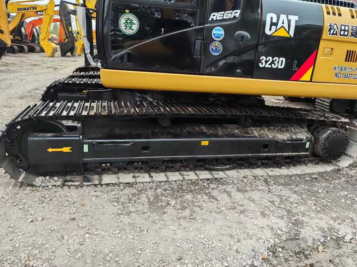 Used Digger CAT 323D2L Construction Machinery Construction Digger Used CAT 323D2L Cheap Excavator - Гусеничный экскаватор: фото 5 Used Digger CAT 323D2L Construction Machinery Construction Digger Used CAT 323D2L Cheap Excavator - Гусеничный экскаватор: фото 5