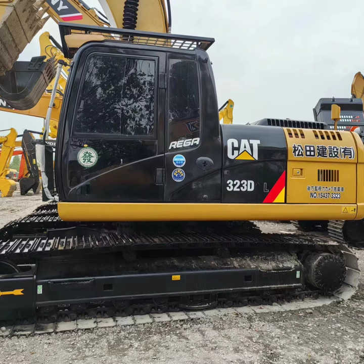 Used Digger CAT 323D2L Construction Machinery Construction Digger Used CAT 323D2L Cheap Excavator - Гусеничный экскаватор: фото 2 Used Digger CAT 323D2L Construction Machinery Construction Digger Used CAT 323D2L Cheap Excavator - Гусеничный экскаватор: фото 2