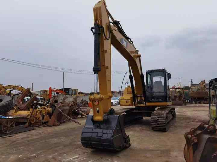 Used Excavator Caterpillar CAT315D Small and Medium-sized Original 15 Ton Excavator CAT315D for Sale - Гусеничный экскаватор: фото 5 Used Excavator Caterpillar CAT315D Small and Medium-sized Original 15 Ton Excavator CAT315D for Sale - Гусеничный экскаватор: фото 5