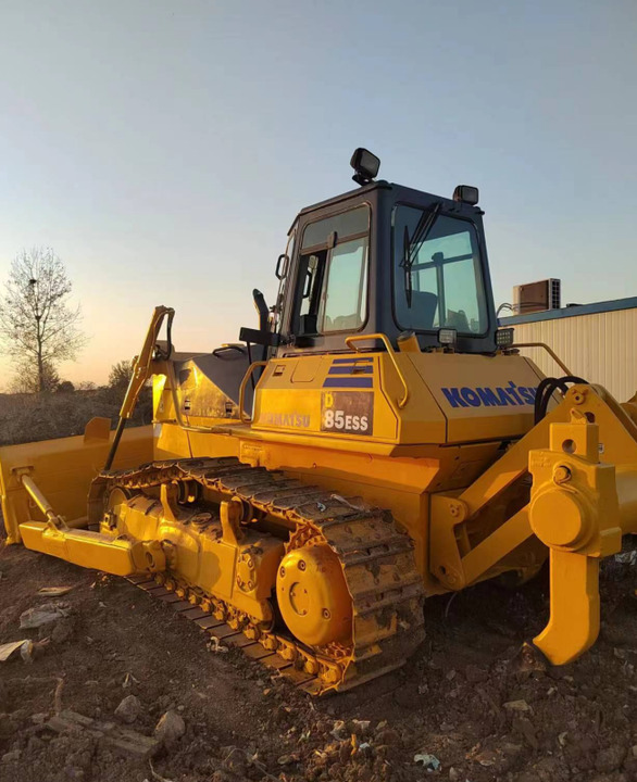 Used Famous Brand Komatsu D85 Bulldozer ,Used komatsu D85 Bulldozer in Cheaper Price and komatsu D85 for Sale - Бульдозер: фото 4 Used Famous Brand Komatsu D85 Bulldozer ,Used komatsu D85 Bulldozer in Cheaper Price and komatsu D85 for Sale - Бульдозер: фото 4
