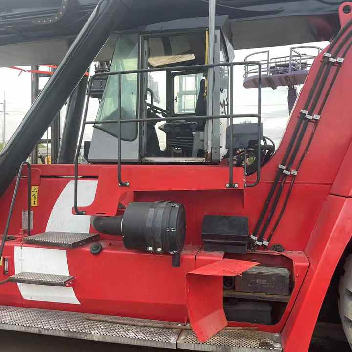 Used KALMAR DRF450-60S5 Port Reach Stacker Container Dedicated 45t - Ричстакер: фото 5 Used KALMAR DRF450-60S5 Port Reach Stacker Container Dedicated 45t - Ричстакер: фото 5